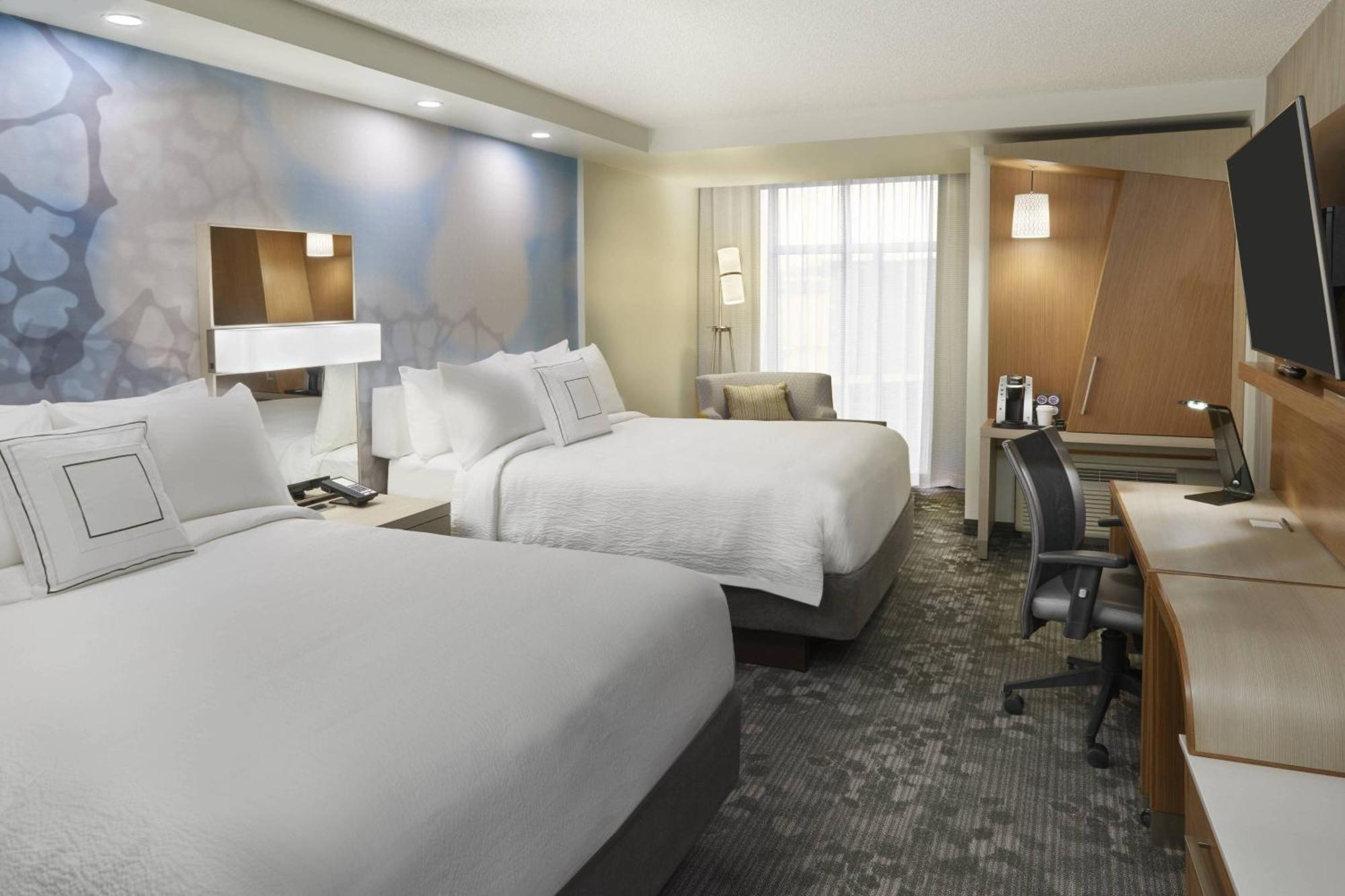คอร์ตยาร์ด บาย แมริออท โอชาวา Hotel ออชวา ภายนอก รูปภาพ